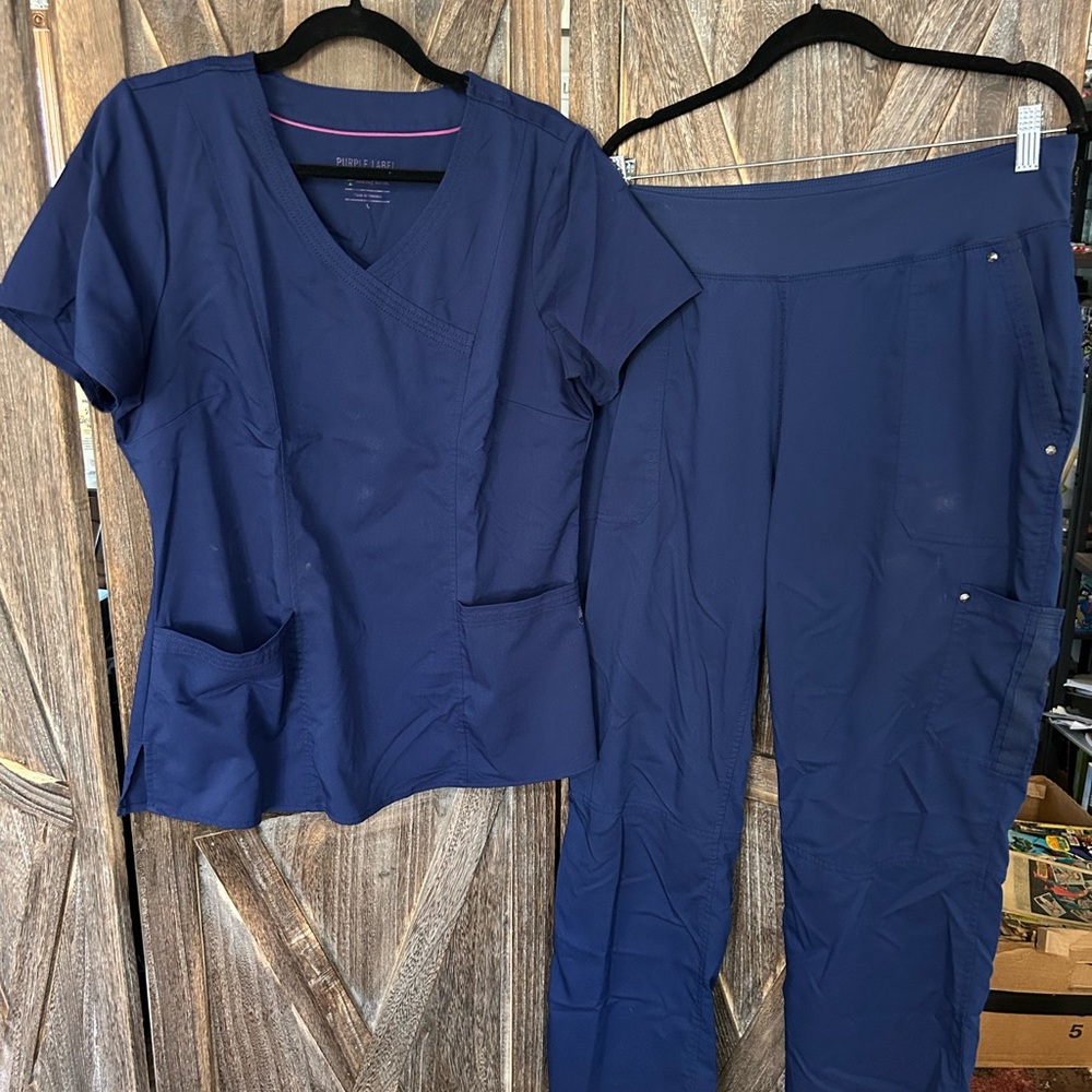 Healing Hands Navy Blue Scrub Set